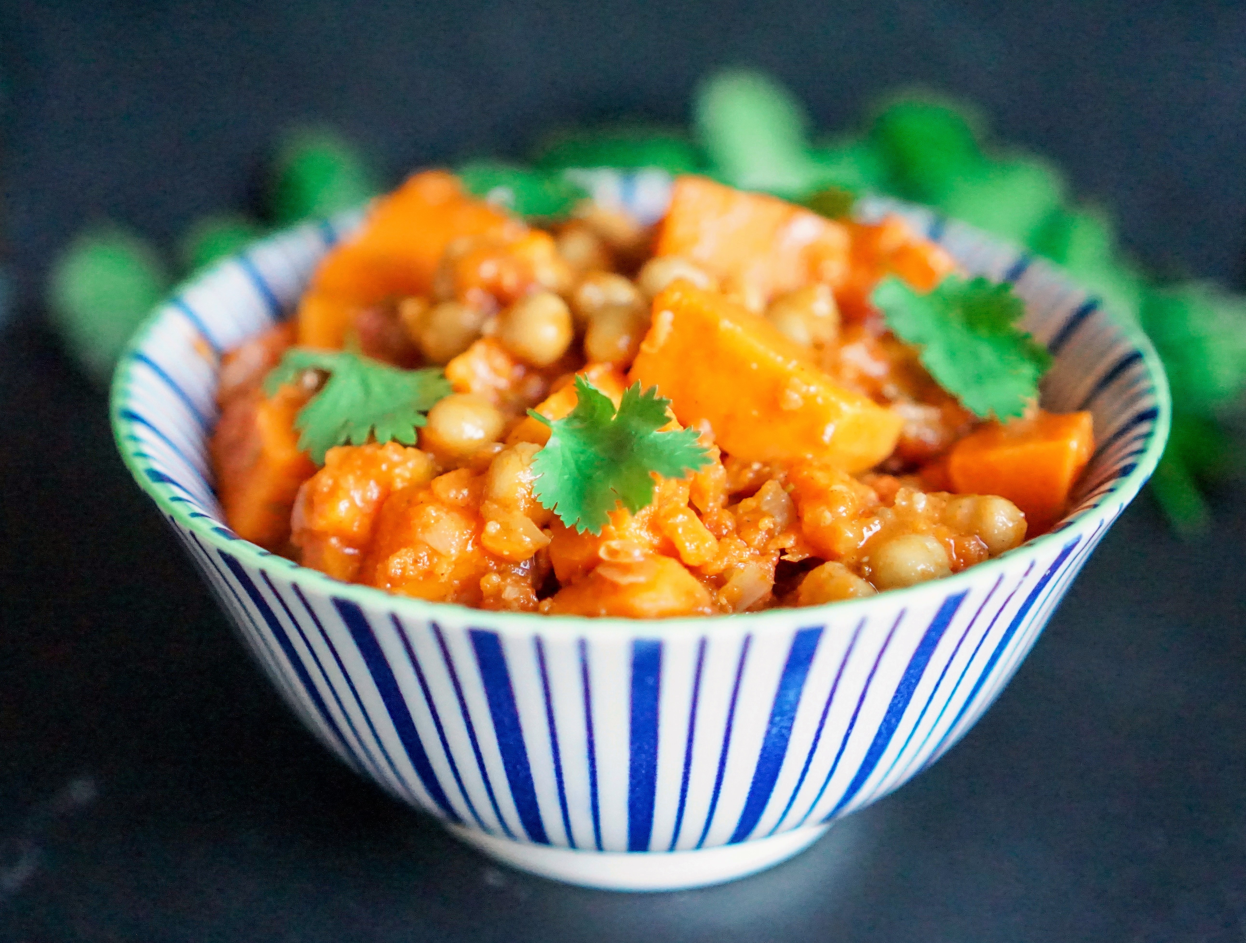Curry de patate douce aux pois chiches Curry de patate douce aux pois chiches